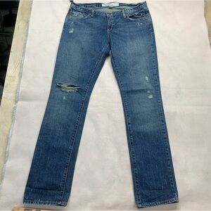 ABERCROMBIE &FITCH Erin MED SKINNY DISTRESSED JEANS
